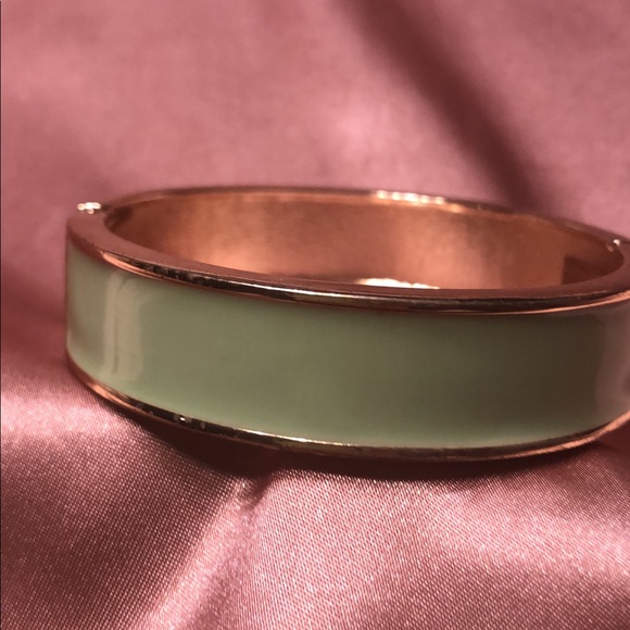 Vintage Mint Green and Gold Tone Cuff Bracelet - Picture 3 of 8
